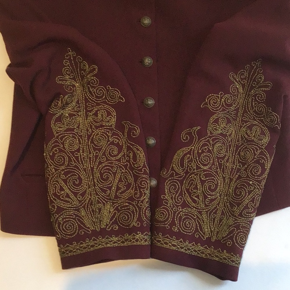 Vintage Emanul Ungaro cropped bolero style jacket / beadwork on collar/cuffs 12 - Picture 8 of 13